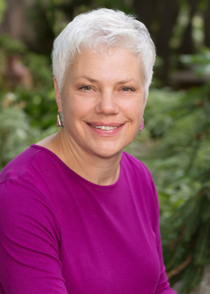 Headshot of Christie Dustman